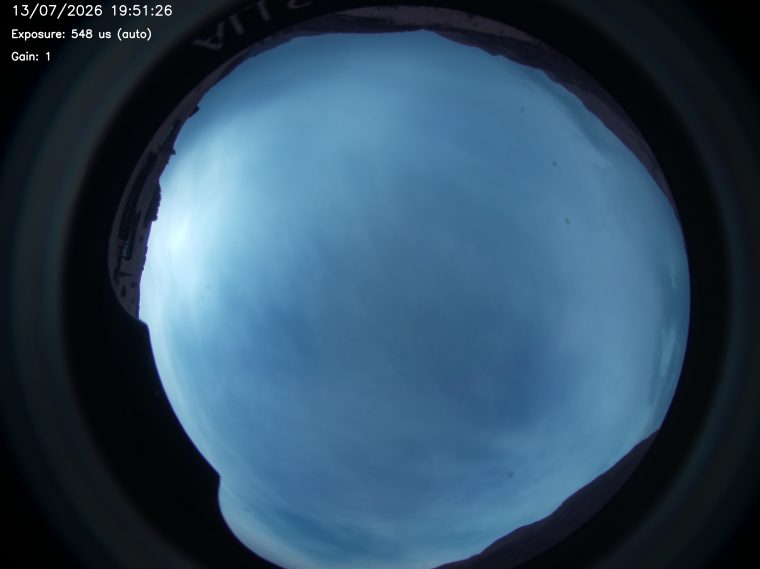 Allsky-Kamera – der ganze Himmel über Tux
